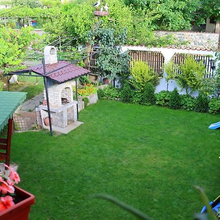 Green House - Попниколови Szapareva Banja Kültér fotó