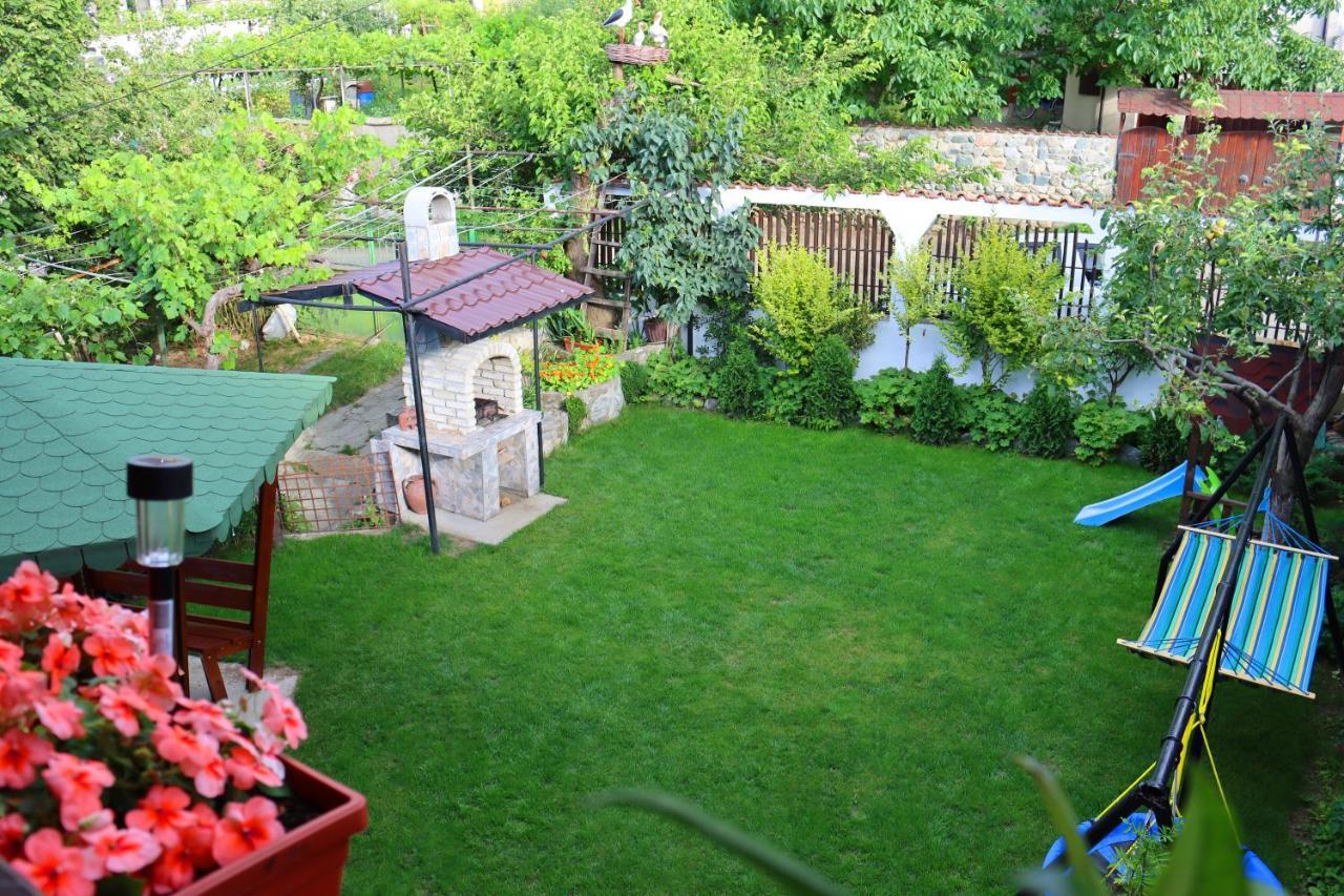 Green House - Попниколови Szapareva Banja Kültér fotó