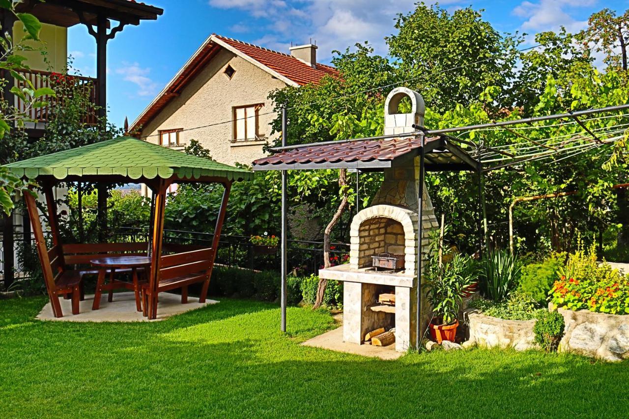 Green House - Попниколови Szapareva Banja Kültér fotó